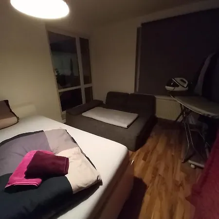 Tolle Private 2-zimmer Im Szene Berlin-friedrichshain