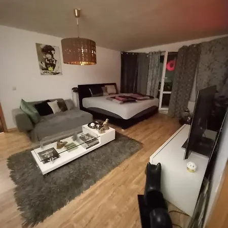 Tolle Private 2-zimmer Im Szene Berlin-friedrichshain Apartamento Berlín