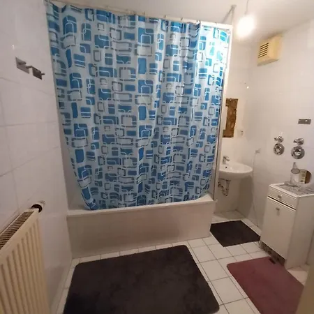 Tolle Private 2-zimmer Im Szene Berlin-friedrichshain Апартаменты Берлин