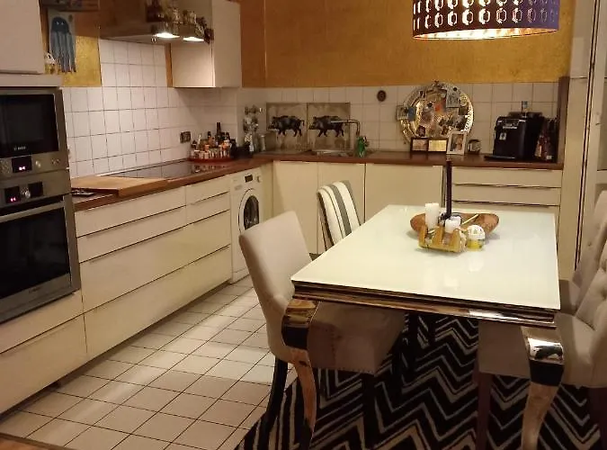 Apartamento Tolle Private 2-zimmer Im Szene Berlin-friedrichshain *